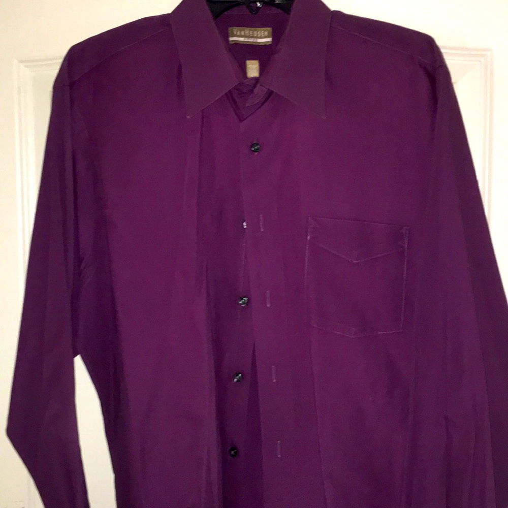 VanHeusen Fitted Men’s Dress Shirt